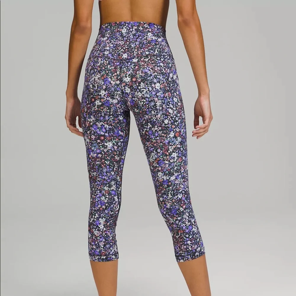 lululemon Align™ High-Rise Crop 21" FLBM FLOWER BURST MULTI - Picture 4 of 7